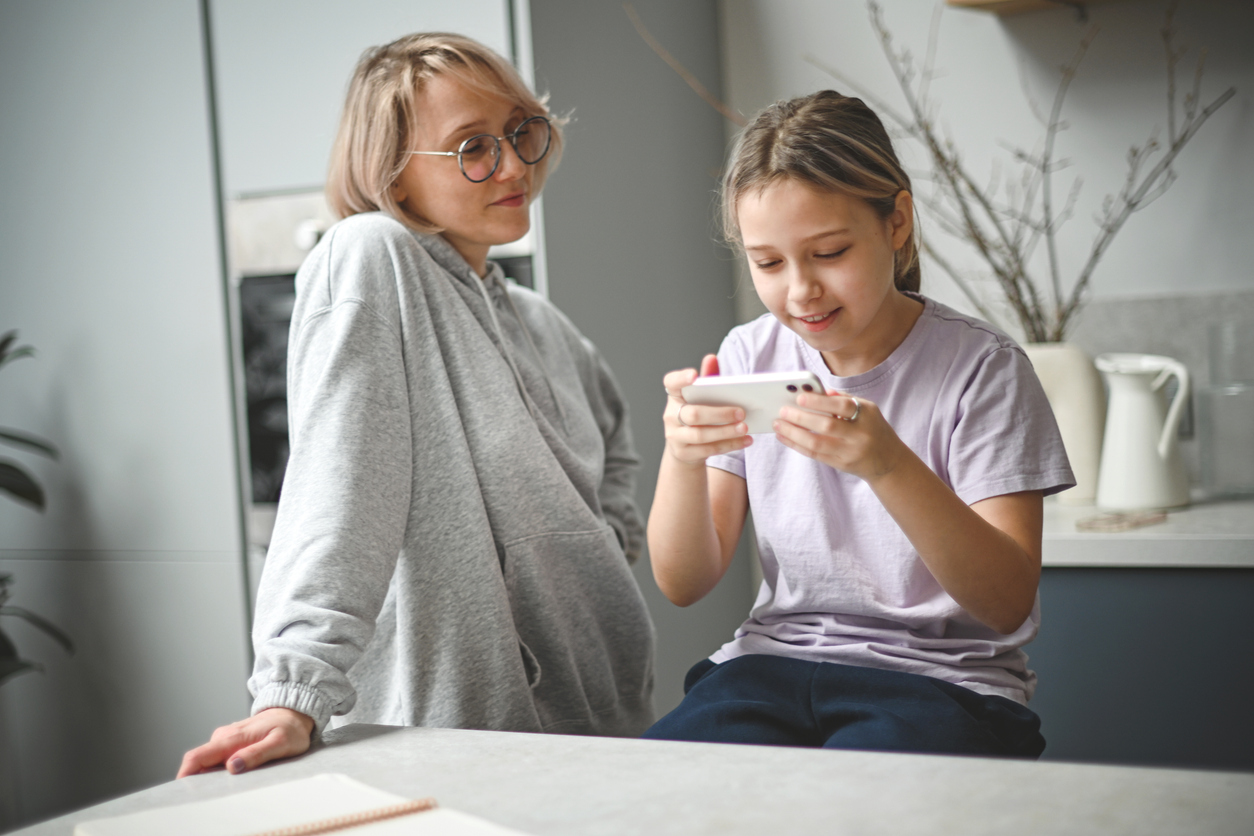 vox-is-your-kid-addicted-to-their-phone-here-s-how-to-set-smart-boundaries